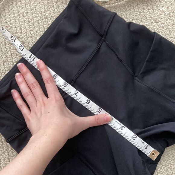 LULULEMON Break Free Tight 25” High Rise Black Nulux Size 4 Leggings Like New - Picture 12 of 16